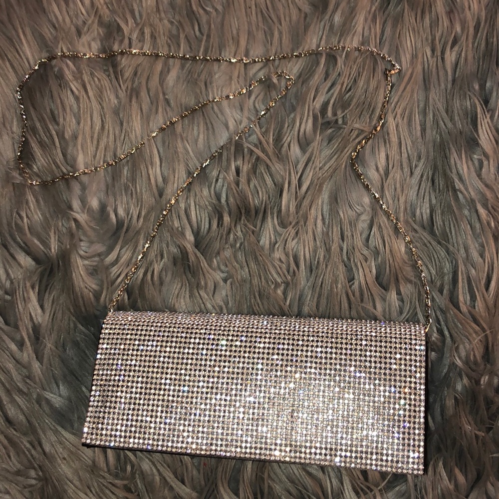 studded clutch 😍